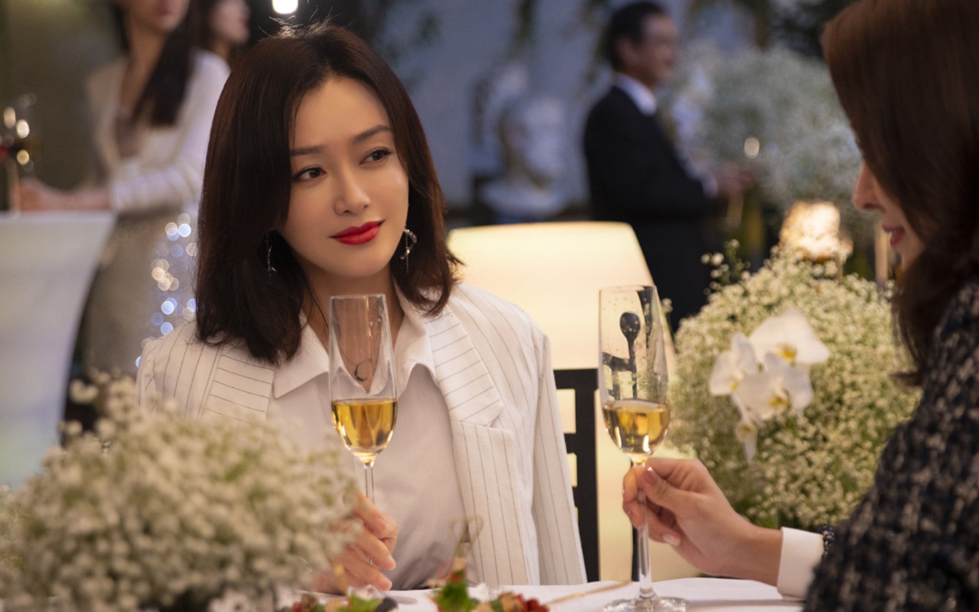 湖畔激情澎湃，轻艇马拉松开赛在即，全世界陆上赛艇马拉松划得最快的人