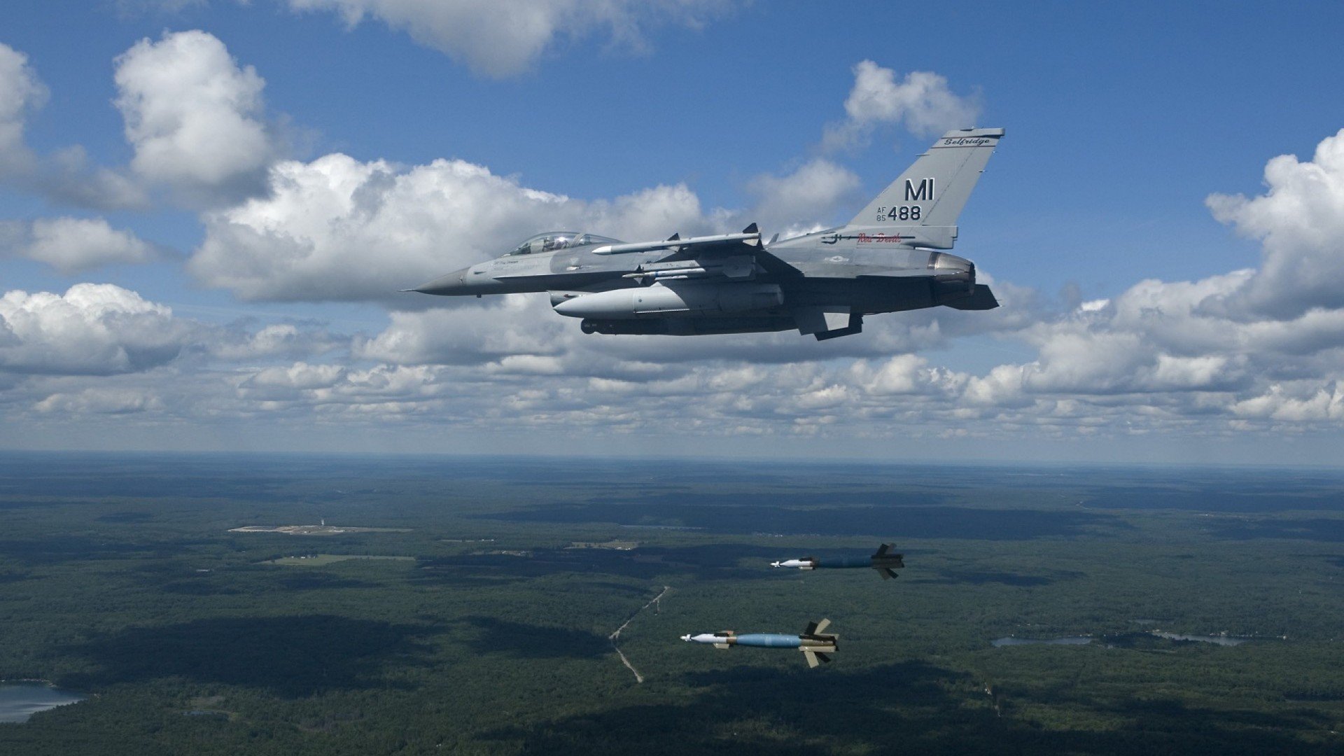 专业俱乐部转型为足球学院推动系统培养，足球俱乐部培训业务方案