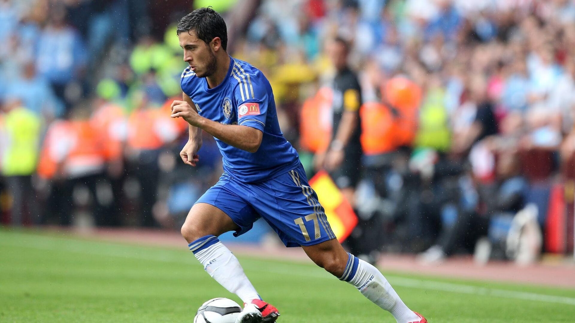 贝尔哈德·福特：用出色表现逐渐巩固在全黑队中的地位，贝尔福特一共有几个妻子